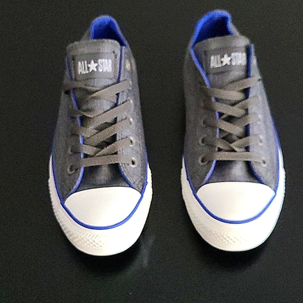 Converse Chuck Taylor All Star Sneaker M6 W8 - NIB